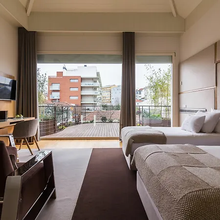 Bed & Breakfast Art Senses | &