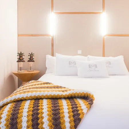 Art Senses | & Bed & Breakfast Oporto
